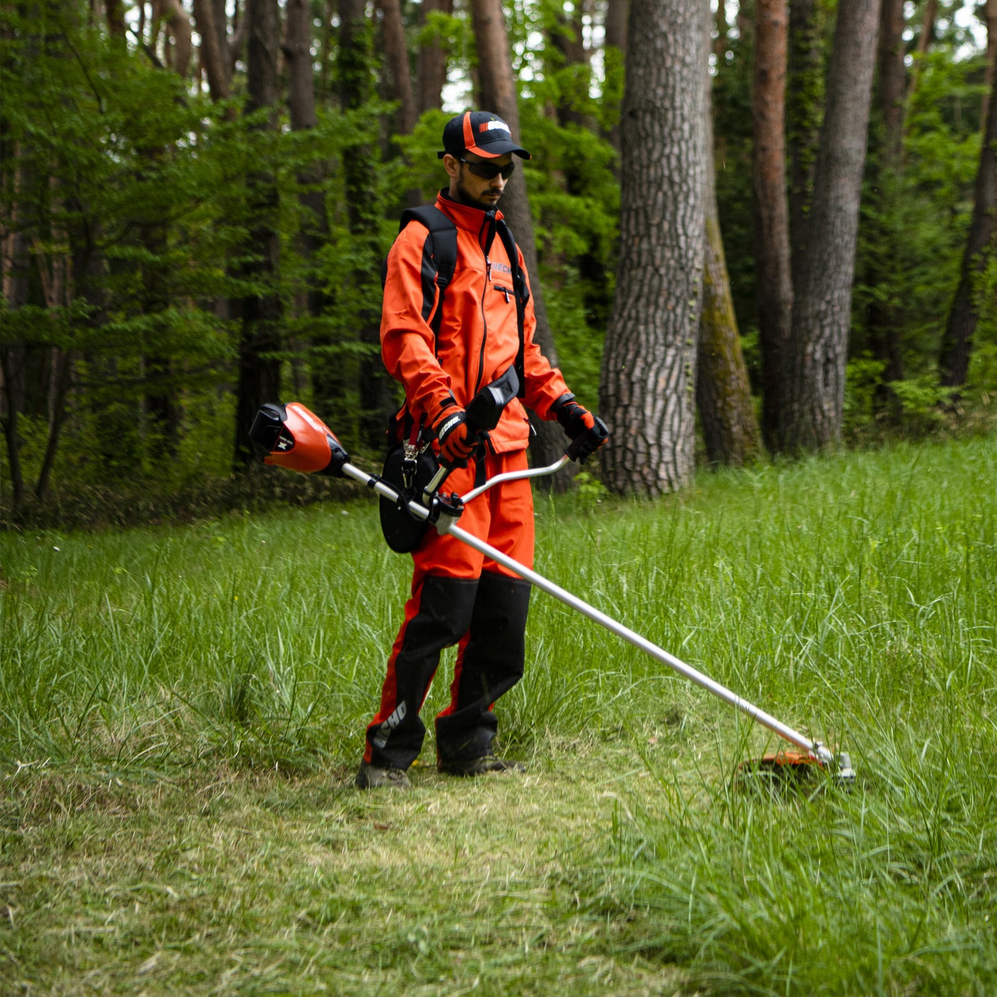 DSRM-2600U Brushcutter